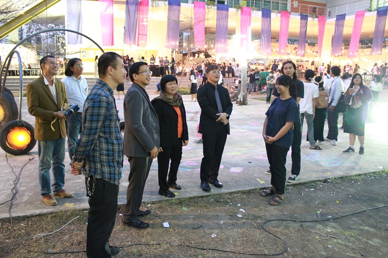 ถนนศิลปะ Street Art ครั้งที่ ๓  : Art Junk ได๋? 