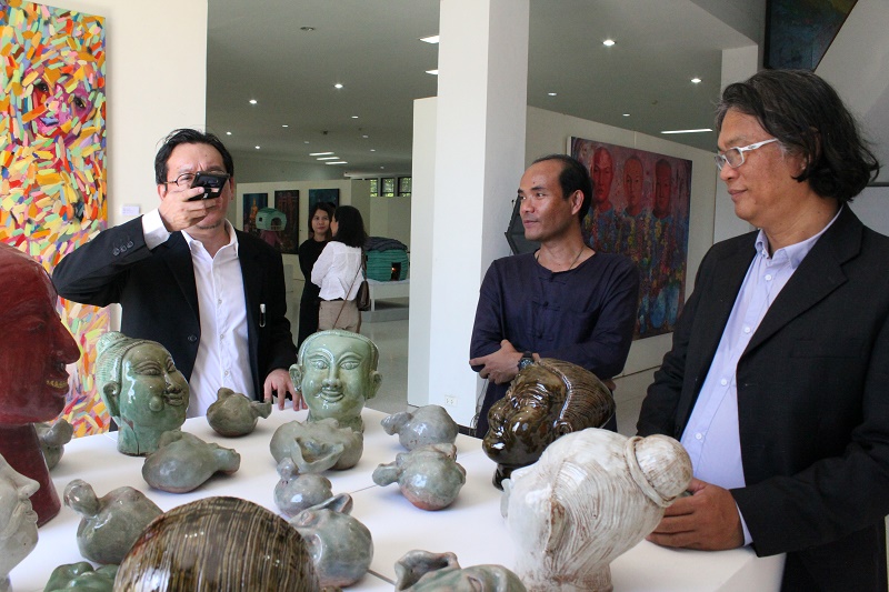 นิทรรศการศิลปกรรม การสร้างสรรค์งานทัศนศิลป์ “มนุษย์กับวาทกรรม”