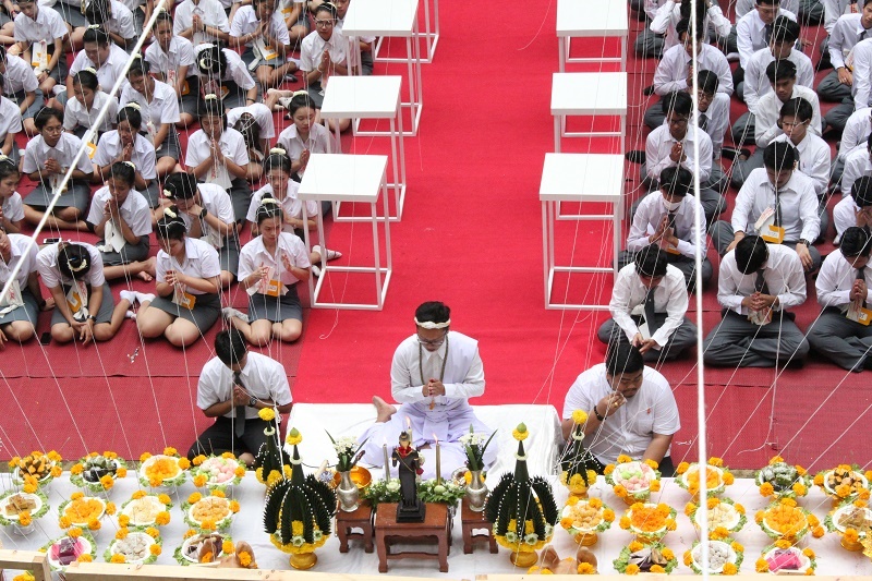 ไหว้ครูและครอบครูประจำปีการศึกษา 2561