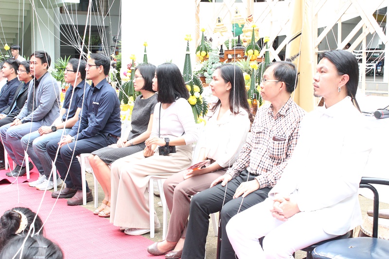 ไหว้ครูและครอบครูประจำปีการศึกษา 2561