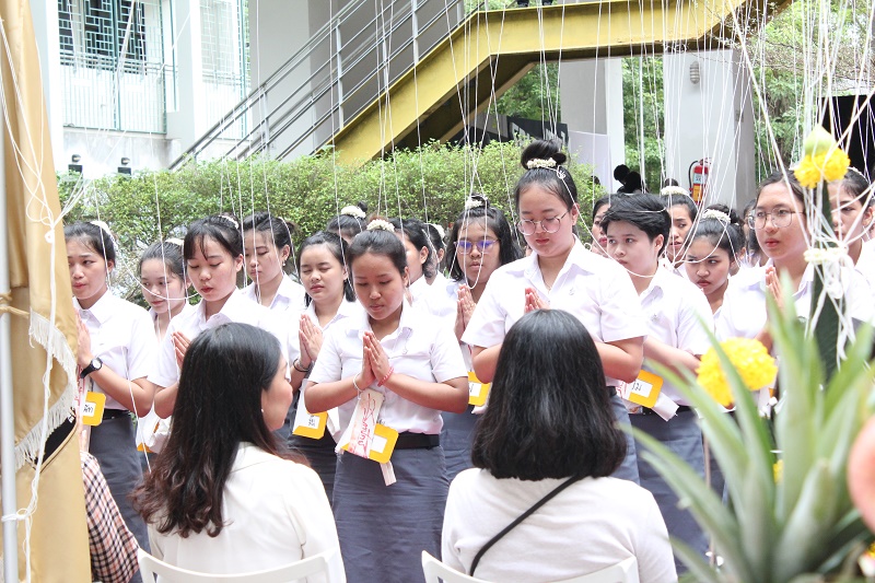 ไหว้ครูและครอบครูประจำปีการศึกษา 2561
