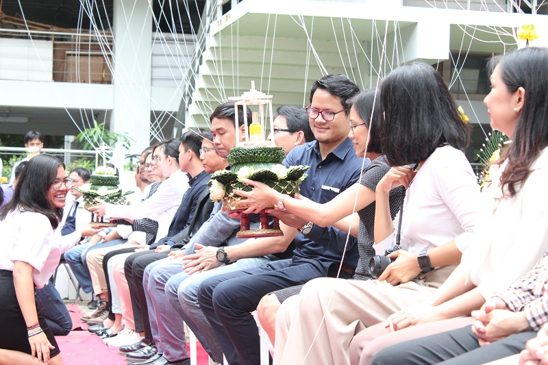 ไหว้ครูและครอบครูประจำปีการศึกษา 2561