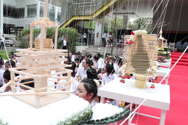 ไหว้ครูและครอบครูประจำปีการศึกษา 2561
