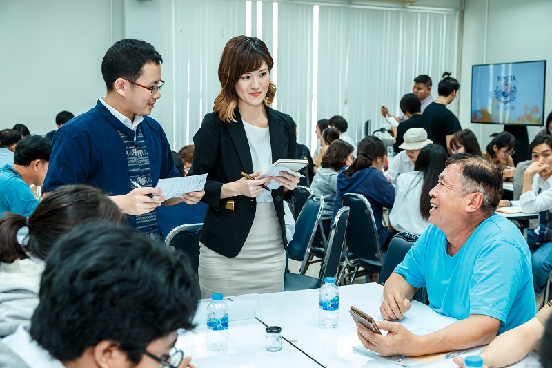 นิสิตสาขาออกแบบผลิตภัณฑ์และบรรจุภัณฑ์ ร่วมโครงการ workshop ค่ายศิลปะโตโยต้า ( Toyota Art Camp )
