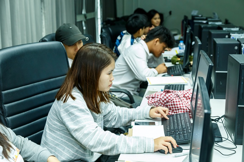 นิสิตสาขาออกแบบผลิตภัณฑ์และบรรจุภัณฑ์ ร่วมโครงการ workshop ค่ายศิลปะโตโยต้า ( Toyota Art Camp )