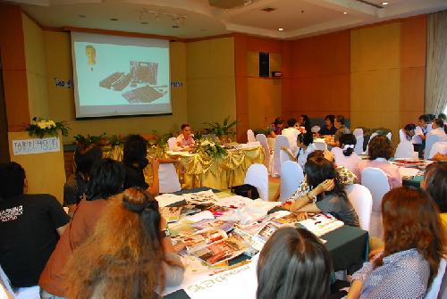 โครงการสัมนาเชิงปฏิบัติการ การออกแบบผลิตภัณฑ์จากผ้าขาวม้า (DIP Innovation &amp; Design 2008)