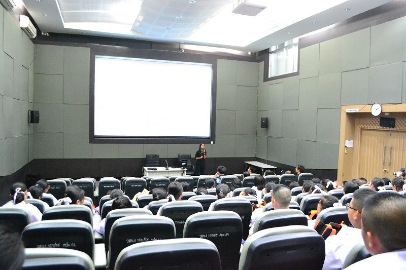 นักเรียนชั้นมัธยมศึกษาตอนปลายชั้นปีที่ 4 โรงเรียนมัธยมสาธิตมหาวิทยาลัยนเรศวร จากโครงการ วมว. ประจำปีการศึกษา 2562 เข้าเยี่ยมชมคณะสถาปัตยกรรมศาสตร์ มหาวิทยาลัยเนรศวร