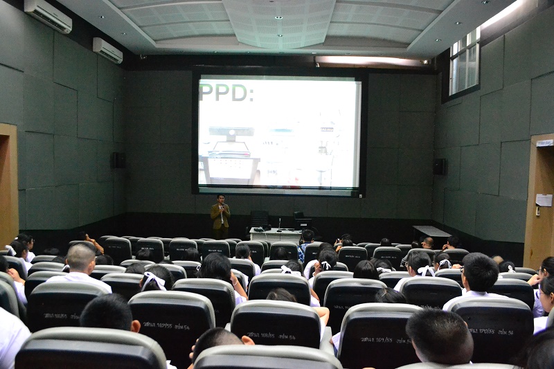 นักเรียนชั้นมัธยมศึกษาตอนปลายชั้นปีที่ 4 โรงเรียนมัธยมสาธิตมหาวิทยาลัยนเรศวร จากโครงการ วมว. ประจำปีการศึกษา 2562 เข้าเยี่ยมชมคณะสถาปัตยกรรมศาสตร์ มหาวิทยาลัยเนรศวร