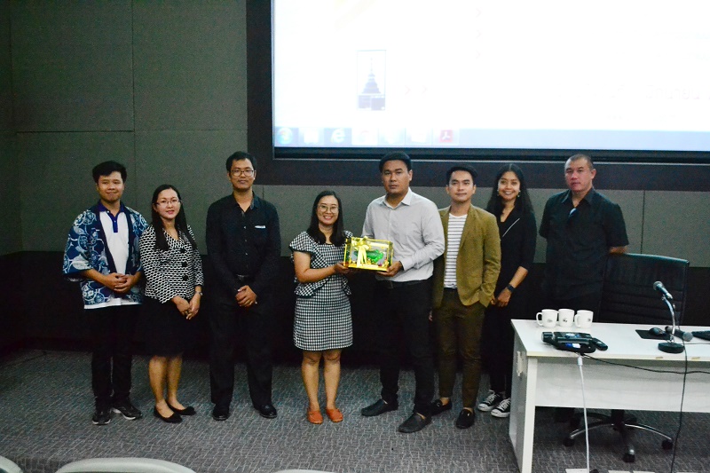 นักเรียนชั้นมัธยมศึกษาตอนปลายชั้นปีที่ 4 โรงเรียนมัธยมสาธิตมหาวิทยาลัยนเรศวร จากโครงการ วมว. ประจำปีการศึกษา 2562 เข้าเยี่ยมชมคณะสถาปัตยกรรมศาสตร์ มหาวิทยาลัยเนรศวร