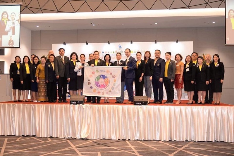 ดร.จรัญญา พหลเทพ และนิสิตคณะสถาปัตยกรรมศาสตร์ เข้าร่วมสัมมนาวิชาการระดับชาติด้านคนพิการ ครั้งที่ 11 ประจำปี 2562 และได้รับรางวัลบทความวิจัยดีเด่นด้านการออกแบบสภาพแวดล้อมและผลิตภัณฑ์