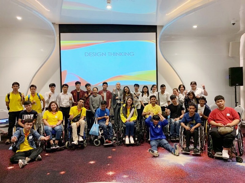 ดร.จรัญญา พหลเทพ และนิสิตคณะสถาปัตยกรรมศาสตร์ เข้าร่วมสัมมนาวิชาการระดับชาติด้านคนพิการ ครั้งที่ 11 ประจำปี 2562 และได้รับรางวัลบทความวิจัยดีเด่นด้านการออกแบบสภาพแวดล้อมและผลิตภัณฑ์