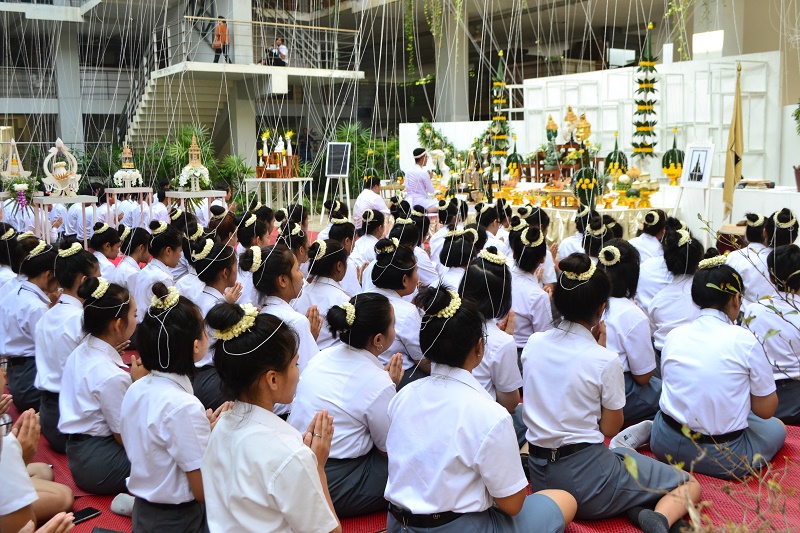 พิธีไหว้ครูและครอบครู ประจำปีการศึกษา 2562
