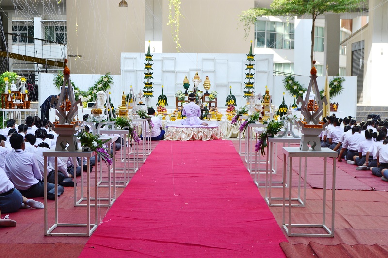 พิธีไหว้ครูและครอบครู ประจำปีการศึกษา 2562