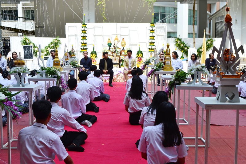 พิธีไหว้ครูและครอบครู ประจำปีการศึกษา 2562