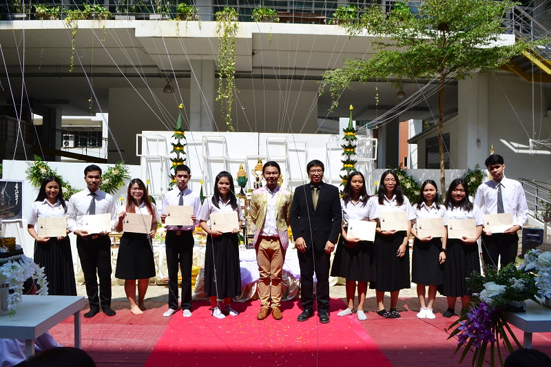 พิธีไหว้ครูและครอบครู ประจำปีการศึกษา 2562