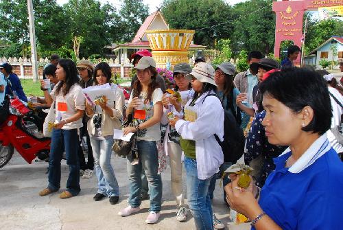 โครงการสัมนาเชิงปฏิบัติการด้านภูมิปัญญาไทยและศิลปกรรมท้องถิ่น ณ โรงเรียนสามเงาวิทยาคม จังหวัดตาก