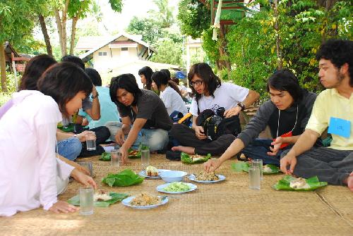 โครงการสัมนาเชิงปฏิบัติการด้านภูมิปัญญาไทยและศิลปกรรมท้องถิ่น ณ โรงเรียนสามเงาวิทยาคม จังหวัดตาก