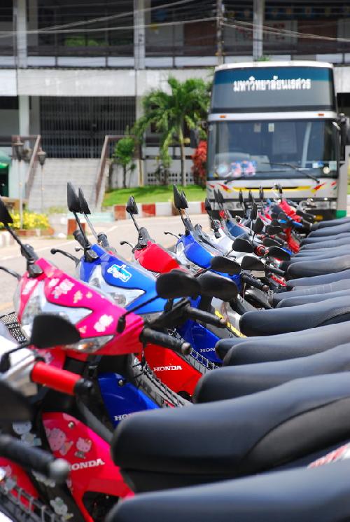 โครงการสัมนาเชิงปฏิบัติการด้านภูมิปัญญาไทยและศิลปกรรมท้องถิ่น ณ โรงเรียนสามเงาวิทยาคม จังหวัดตาก