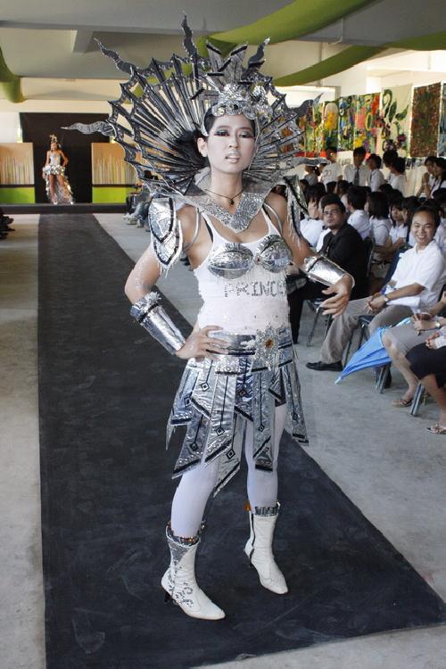 โครงการ มอบความเขียวเป็นของขวัญ (Give It A Green)