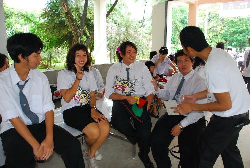 โครงการ มอบความเขียวเป็นของขวัญ (Give It A Green)