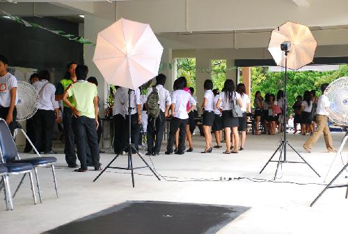 โครงการ มอบความเขียวเป็นของขวัญ (Give It A Green)