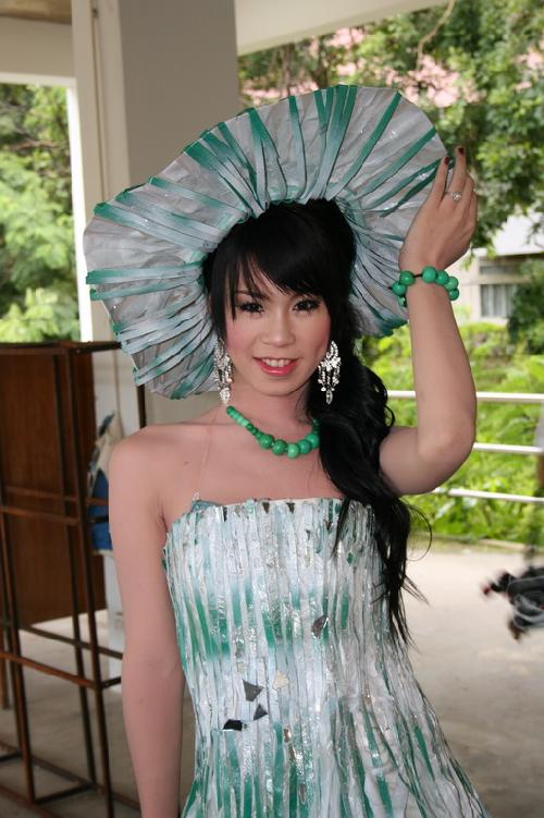 โครงการ มอบความเขียวเป็นของขวัญ (Give It A Green)