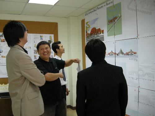 การนำเสนอผลงานวิทยานิพนธ์ ของนิสิตชั้นปีที่ 5