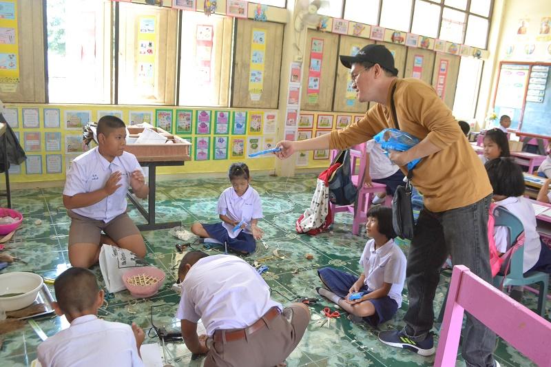 นิสิตคณะสถาปัตย์ ออกค่ายอาสาสถาปัตยกรรมและศิลปกรรม (TECT เมื่อวานซืน ครั้งที่ 9 )