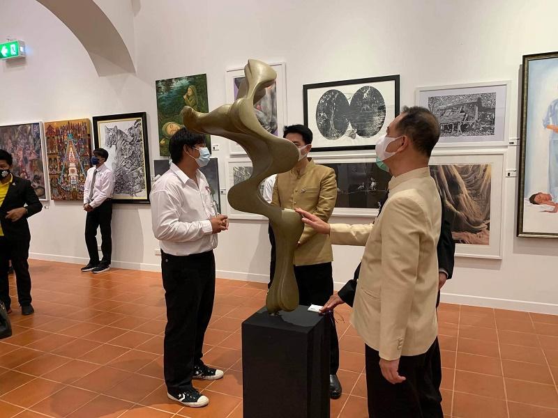 นิสิตสาขาทัศนศิลป์คว้ารางวัลการประกวดศิลปกรรมเด็กและเยาวชนแห่งชาติครั้งที่15 