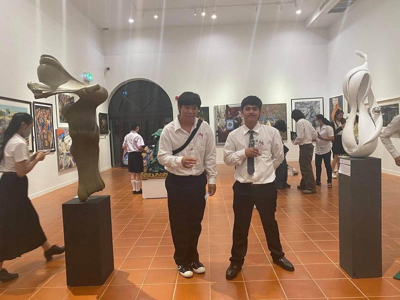 นิสิตสาขาทัศนศิลป์คว้ารางวัลการประกวดศิลปกรรมเด็กและเยาวชนแห่งชาติครั้งที่15 