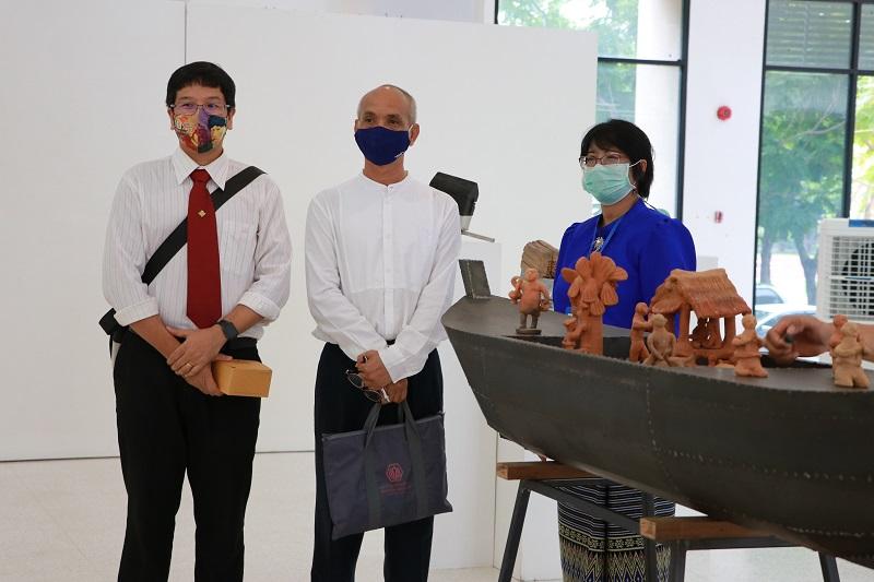 นิทรรศการ “การเดินทางเมื่อวันเพ็ญเดือนสาม”