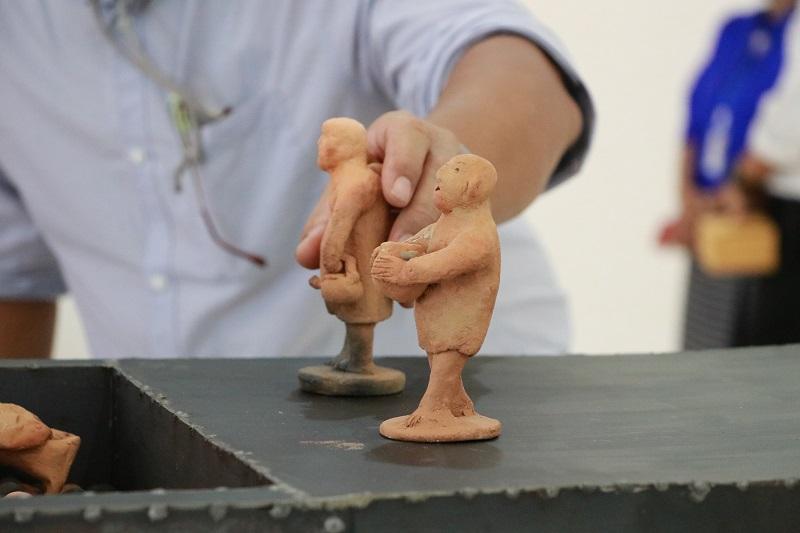 นิทรรศการ “การเดินทางเมื่อวันเพ็ญเดือนสาม”