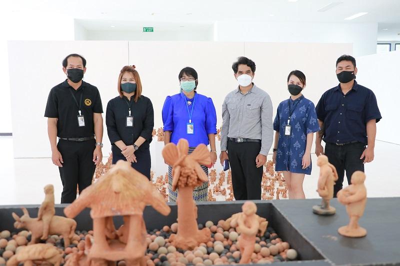 นิทรรศการ “การเดินทางเมื่อวันเพ็ญเดือนสาม”