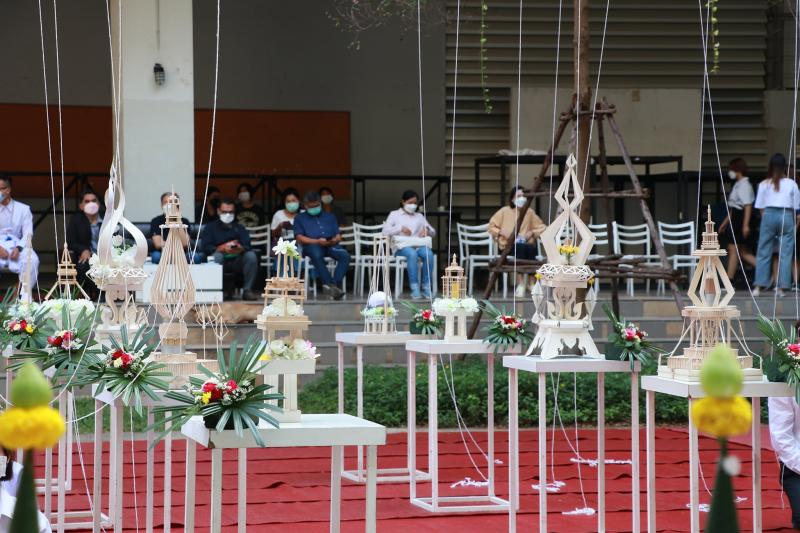 พิธีไหว้ครูและครอบครูประจำปีการศึกษา 2564