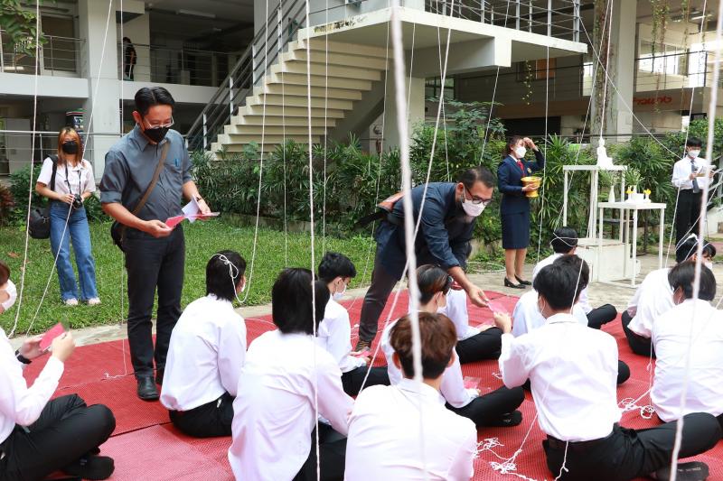 พิธีไหว้ครูและครอบครูประจำปีการศึกษา 2564