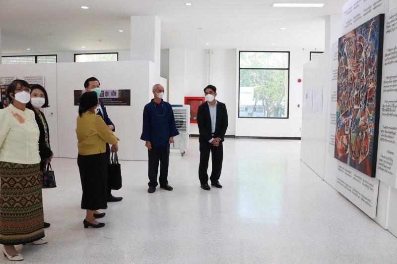 พิธีเปิดการแสดง  วิจิตรศิลป์นิทรรศการ  สามชุดผลงาน  สร้างสรรค์ทัศนศิลป์กวี นิพนธ์ทรรศนะเมธี    ร้อยกรองวจี   สุนทรียรสอลังการ ฯ 