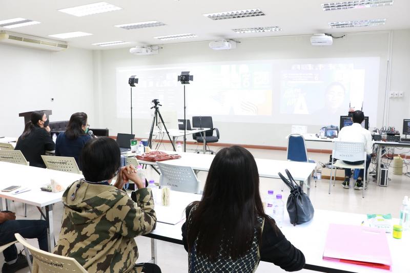 ภาพบรรยากาศ งานประชุมวิชาการ วิจัย และงานสร้างสรรค์ศิลปกรรม และสถาปัตยกรรม ครั้งที่ 6 "When Architecture Meets Art" แบบออนไลน์ ZOOM 