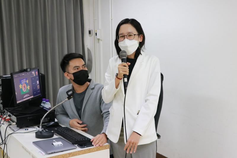 โครงการ อบรมให้ความรู้เกี่ยวกับการจัดการความรู้ (KM) หัวข้อ "ความรู้เบื้องต้นเกี่ยวกับโปรแกรม Adobe Illustrator และ Photoshop"