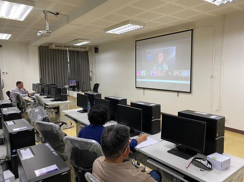 กิจกรรมอบรมเชิงปฏิบัติการด้านการออกแบบเครื่องประดับ Design PAL Project 