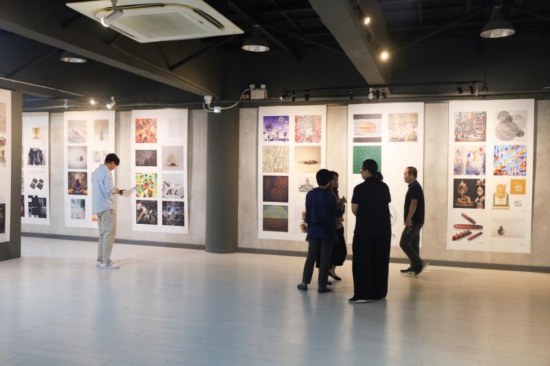 คณาจารย์สาขาทัศนศิลป์ ร่วมจัดแสดงผลงานสร้างสรรค์ ในนิทรรศการศิลปกรรมนานาชาติ “โครงการความร่วมมือในการจัดแสดงผลงานศิลปะและงานออกแบบในเอเชีย