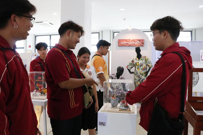 นิทรรศการ "ครบรอบ 34 ปี แห่งการสถาปนามหาวิทยาลัยนเรศวร" 