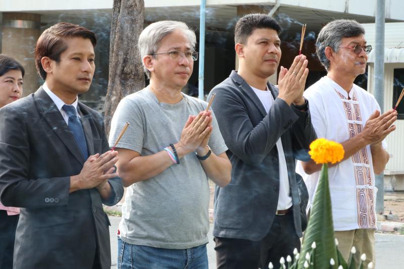 พิธีไหว้ครูและครอบครู ประจำปีการศึกษา 2567