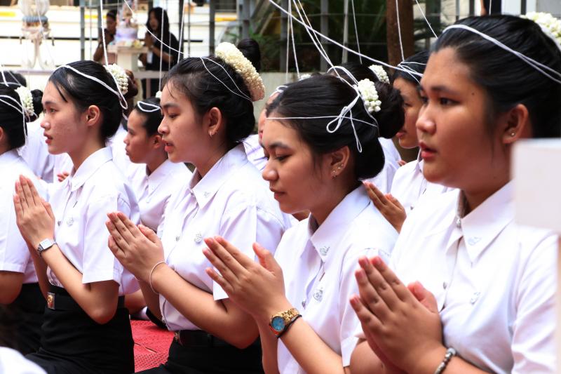 พิธีไหว้ครูและครอบครู ประจำปีการศึกษา 2567