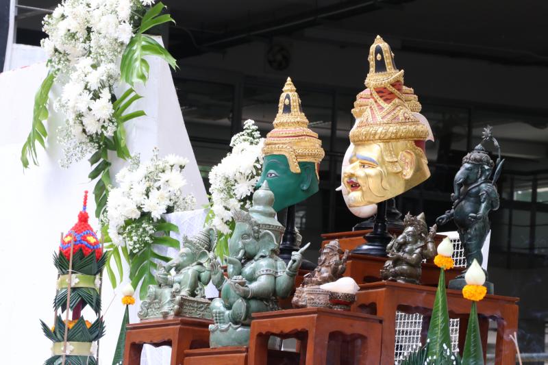 พิธีไหว้ครูและครอบครู ประจำปีการศึกษา 2567