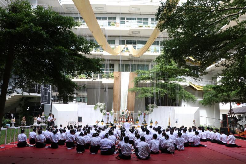 พิธีไหว้ครูและครอบครู ประจำปีการศึกษา 2567