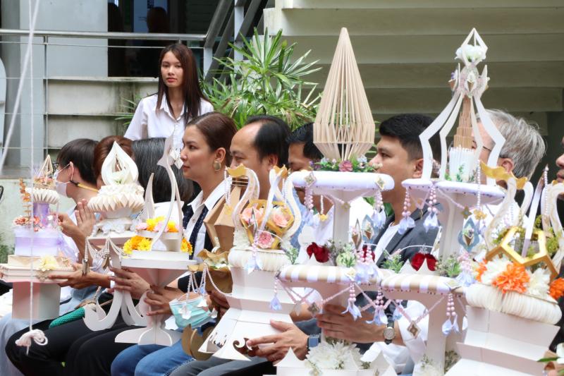 พิธีไหว้ครูและครอบครู ประจำปีการศึกษา 2567