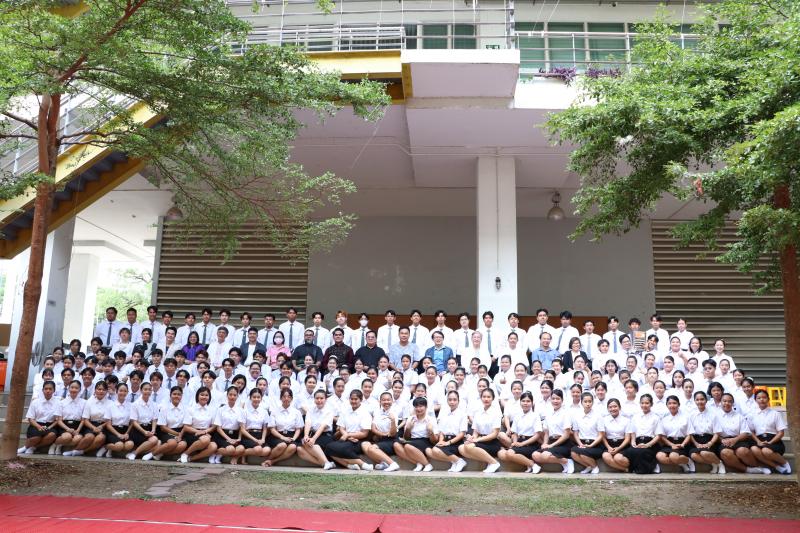 พิธีไหว้ครูและครอบครู ประจำปีการศึกษา 2567