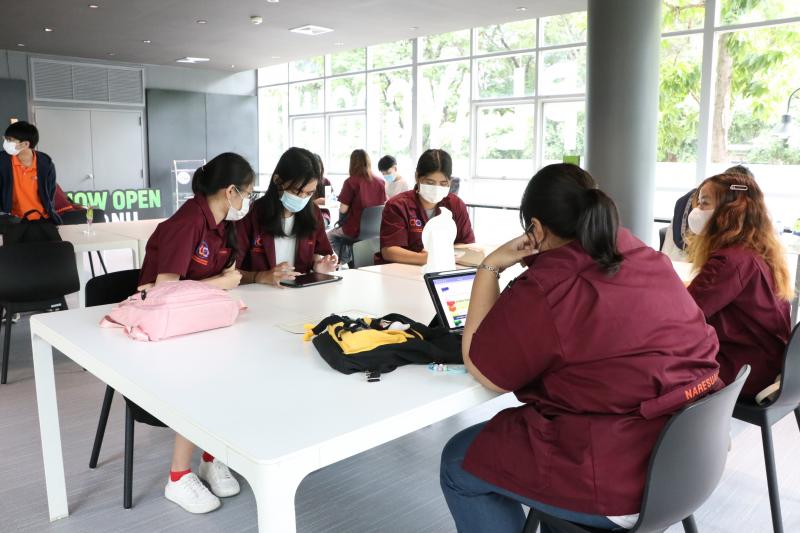 รศ.ดร.วัชรินทร์ จินต์วุฒิ เข้าร่วมพิธีเปิดงาน Grand Opening AIS Playground Learning Space @ NU Library 