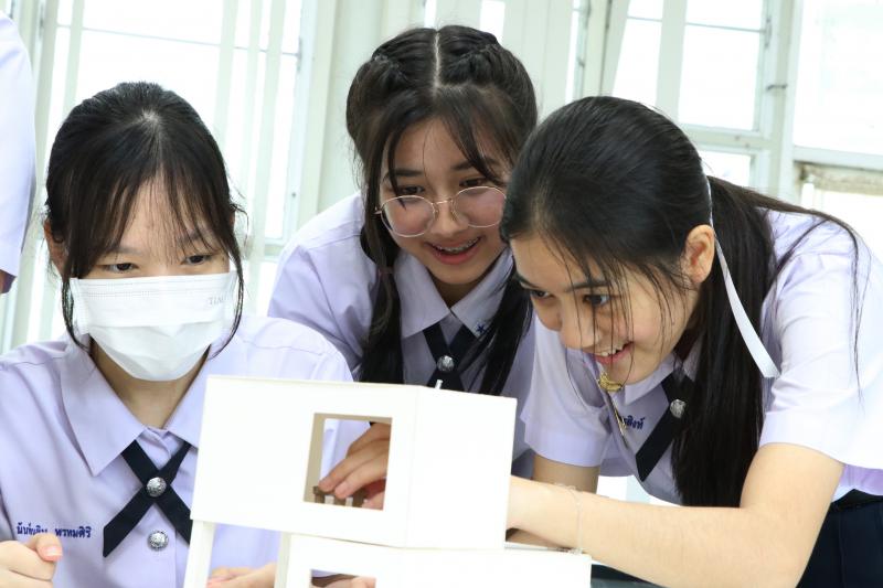 คณะสถาปัตย์ฯ ฝึกษะการออกแบบด้านสถาปัตยกรรมให้กับนักเรียนมัธยมศึกษาปีที่5 โรงเรียนมัธยมสาธิตมหาวิทยาลัยนเรศวร 