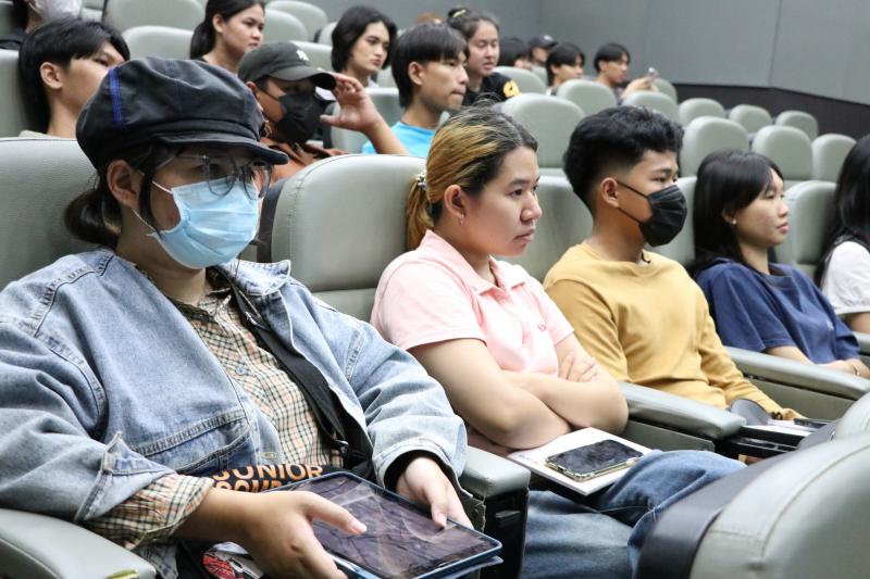 กิจกรรม UOB Art Roadshow :15th UOB Painting of the year 2024 